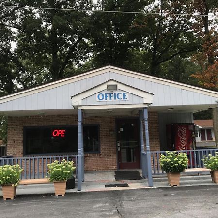 Pennswoods Inn Manheim Exterior foto