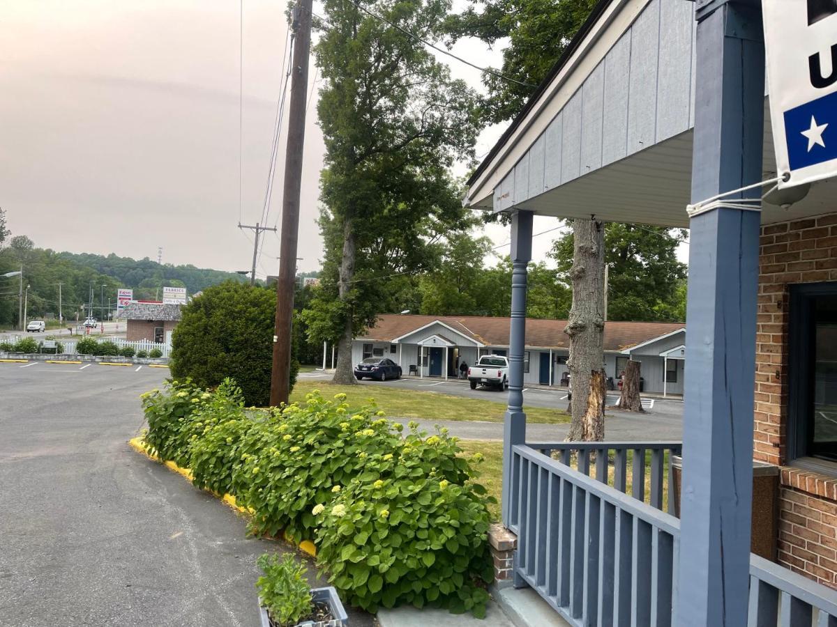 Pennswoods Inn Manheim Exterior foto