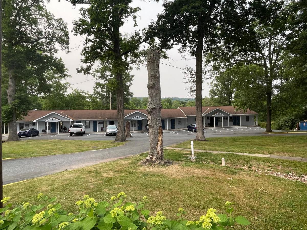 Pennswoods Inn Manheim Exterior foto